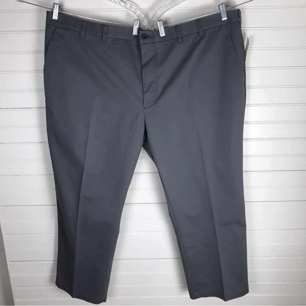 IZOD Performance Plus Stretch Smoked Pearl Pants Size 52W x 29L